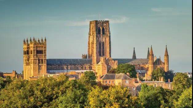 免申请费+降低申请门槛？英国硕士申请迎来最好时机！