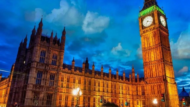 【欧英港侨】深耕行业二十余载，专注<i style='color:red'>华侨生</i>身份规划，助力学子圆梦顶尖学府